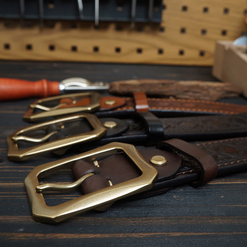 Western-Ledergürtel mit massiver Messingschnalle und Nähten