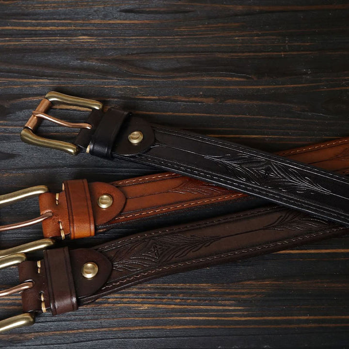 Western-Ledergürtel mit massiver Messingschnalle und geprägter Blume