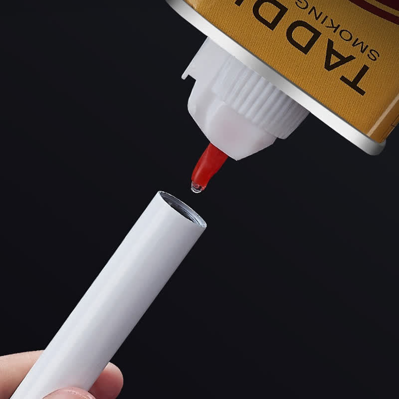 Kreatives Mini-Petroleumfeuerzeug in Zigarettenform