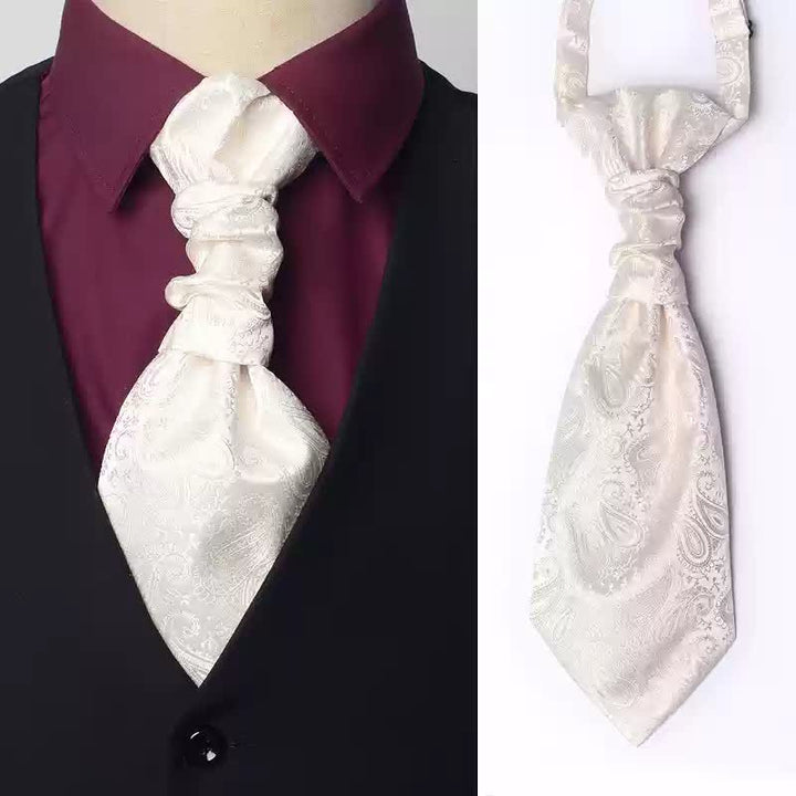 Vorgebundene Ascot-Krawatte mit Paisleymuster und Faltenknoten für Herren