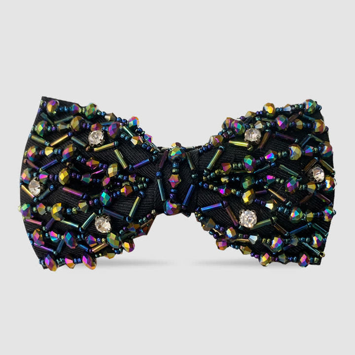 Funkelnde bunte Fliege mit Kristallstickerei und Perlen