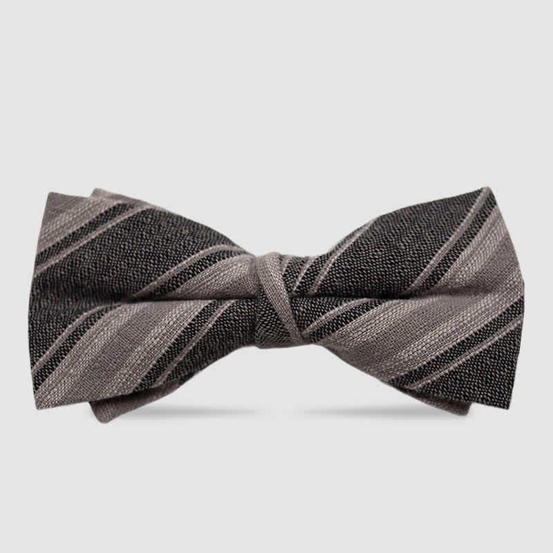 Herrenfliege aus Baumwolle im britischen Stil, kariert und gestreift, Kaffee