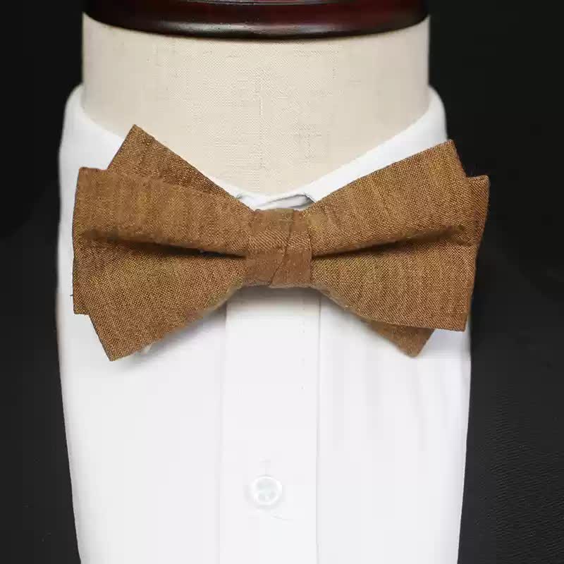 Einfarbige Leinenfliege für Herren in dunklem Goldrutengrün