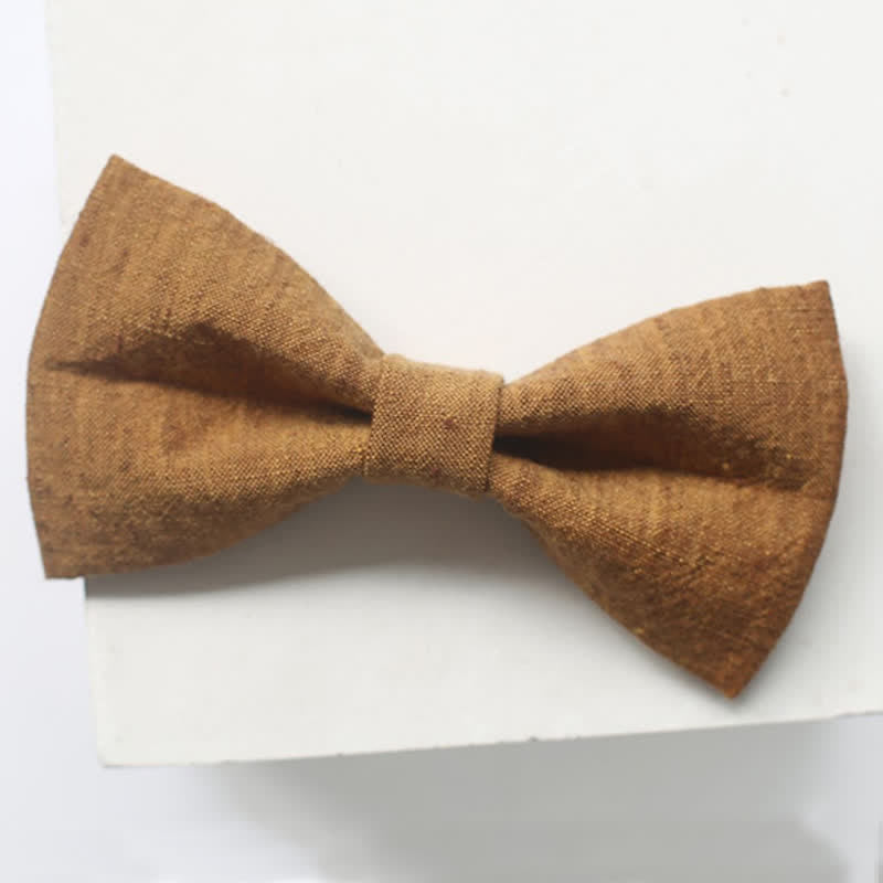 Einfarbige Leinenfliege für Herren in dunklem Goldrutengrün