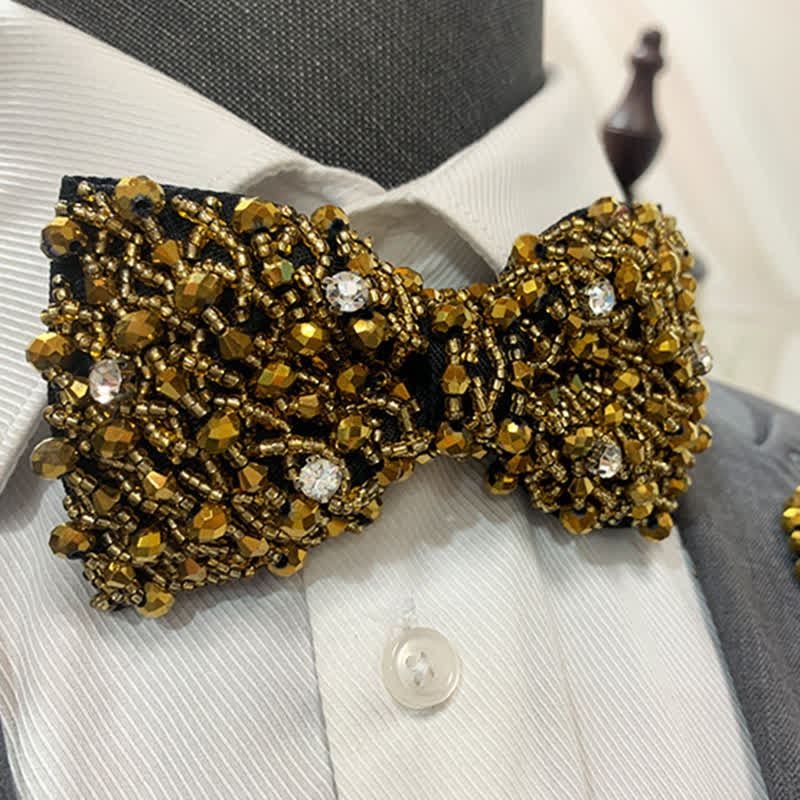 Fliege mit Strass-Kristallen und Perlenstickerei