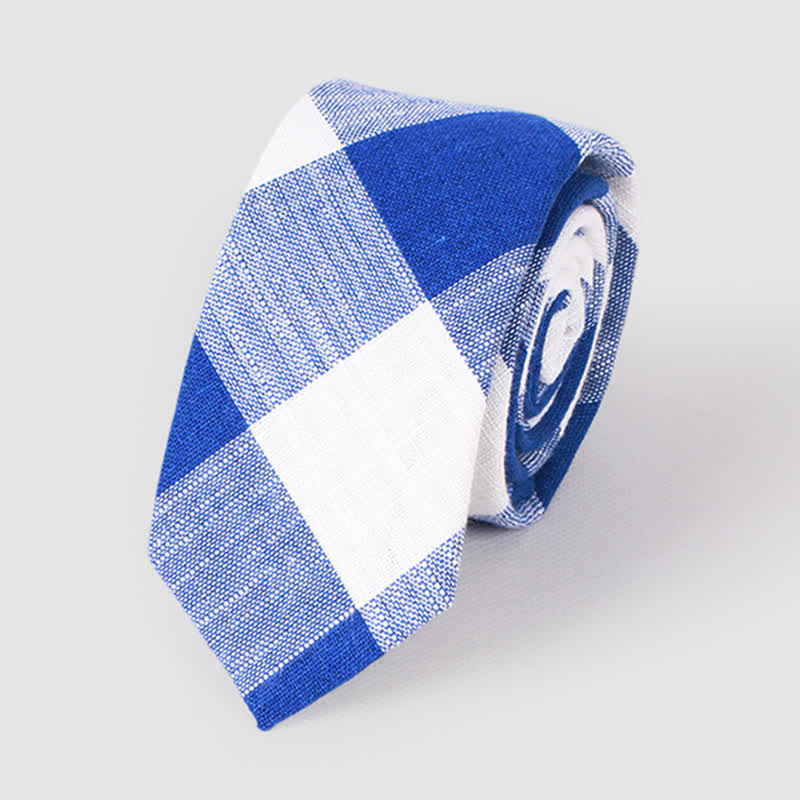 Schlichte, klassische Herrenkrawatte aus Baumwolle und Leinen mit Karomuster