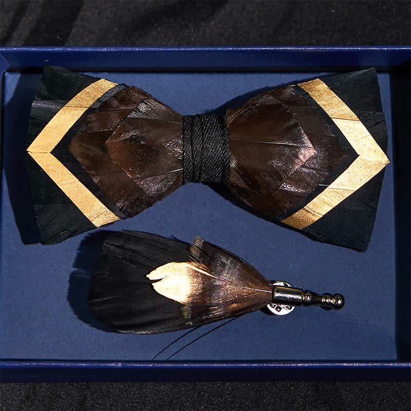 Schillernde Kupferfeder-Fliege mit Anstecknadel