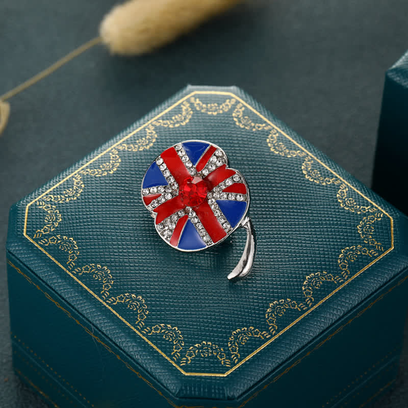 Emaille-Brosche mit britischer Flagge in Mohnblumenform