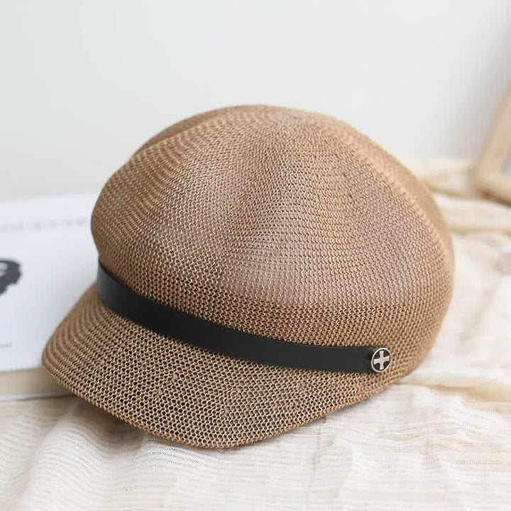 Eleganter achteckiger Baskenhut aus Stroh mit schwarzem Lederband für Damen