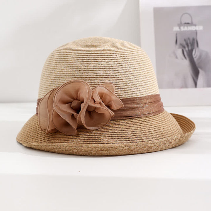 Wunderschöner Strohhut mit faltigem Blumenband für Damen