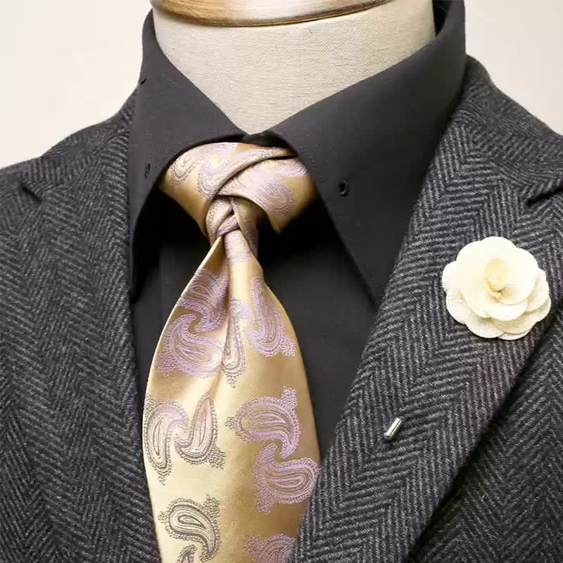 2-teiliges Herren-Krawatten-Corsagen-Set mit breiten Paisley-Motiven in Gold und Violett
