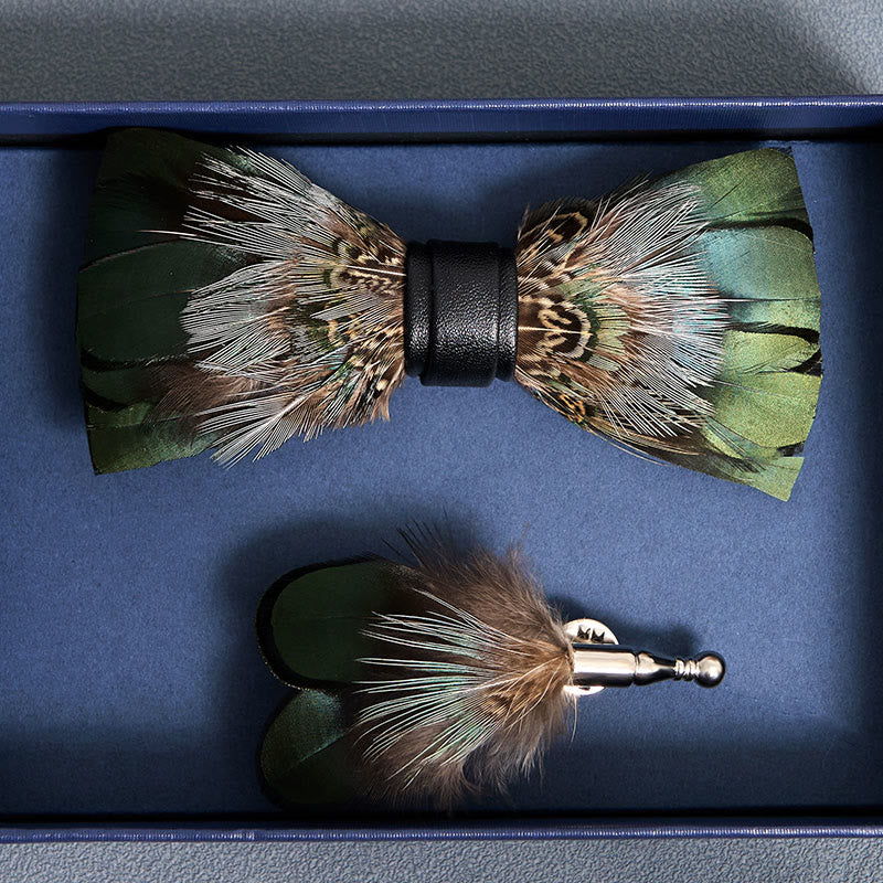 Waldgrüne Fasanenfederfliege mit Reversnadel