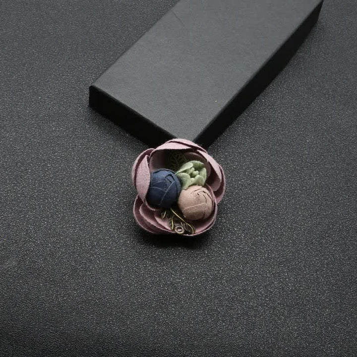 Niedliche Knospenhochzeits-Originaldesign-Miniblumen-Stoffbrosche