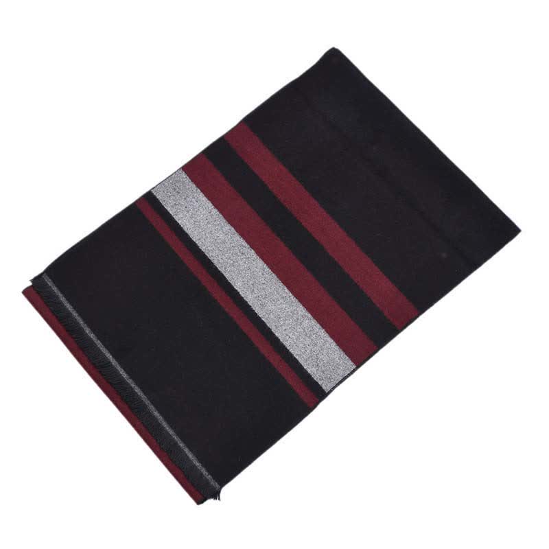 Stilvoller warmer Schal mit doppelseitigem Streifenmuster - image 16