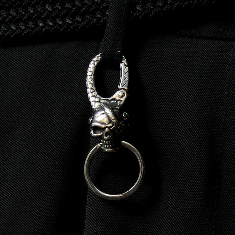 Kreativer Piraten-Totenkopf-Kapitän-Schlüsselanhänger aus Metall - image 2