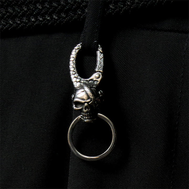 Kreativer Piraten-Totenkopf-Kapitän-Schlüsselanhänger aus Metall - image 2