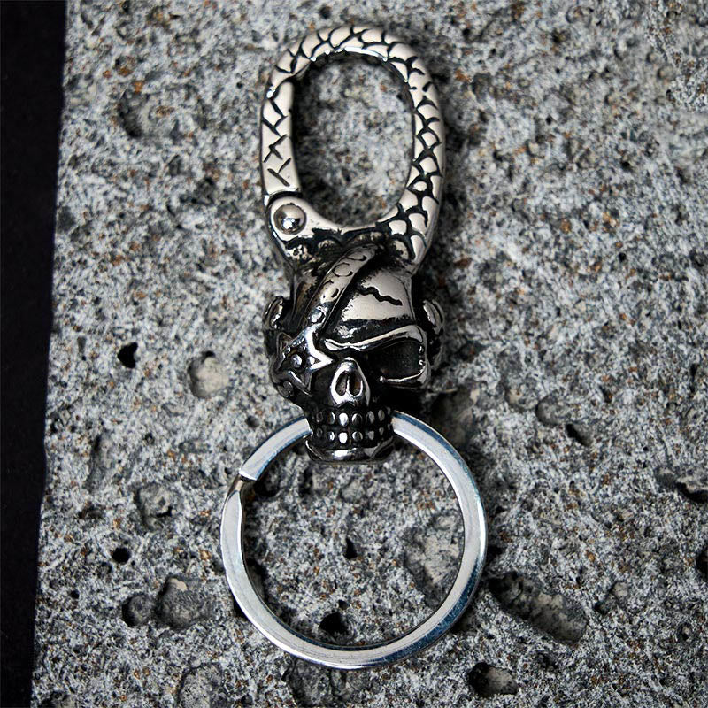 Kreativer Piraten-Totenkopf-Kapitän-Schlüsselanhänger aus Metall - image 5