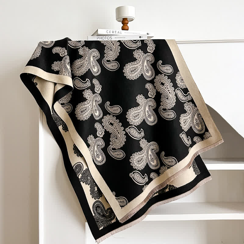 Doppelseitiger, warmer Schal mit aufwendigem Paisley-Muster - image 4