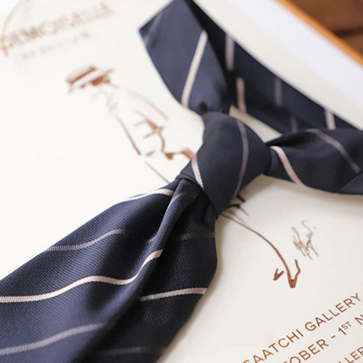 Klassische tägliche Bürokrawatte für Männer mit Streifen