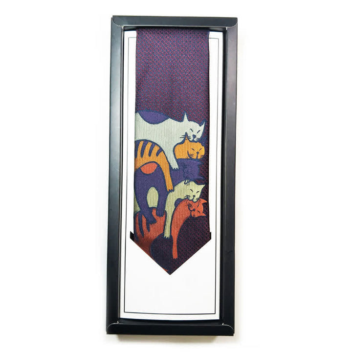 Lässige Herrenkrawatte mit süßen sich kuschelnden Katzen