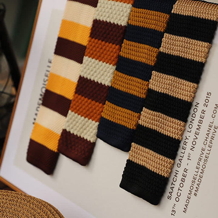 Herbst Herren Horizontal gestreifte Strickkrawatte