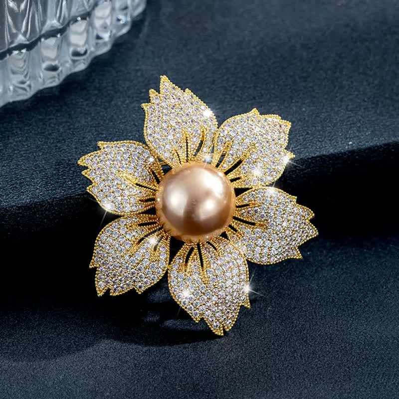 Luxuriöse Bauhinia-Brosche für Frauen mit heller Perle