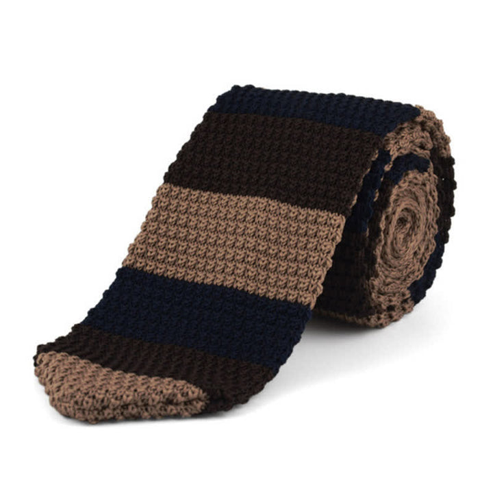 Männer gestrickte Krawatte mit horizontalen Streifen