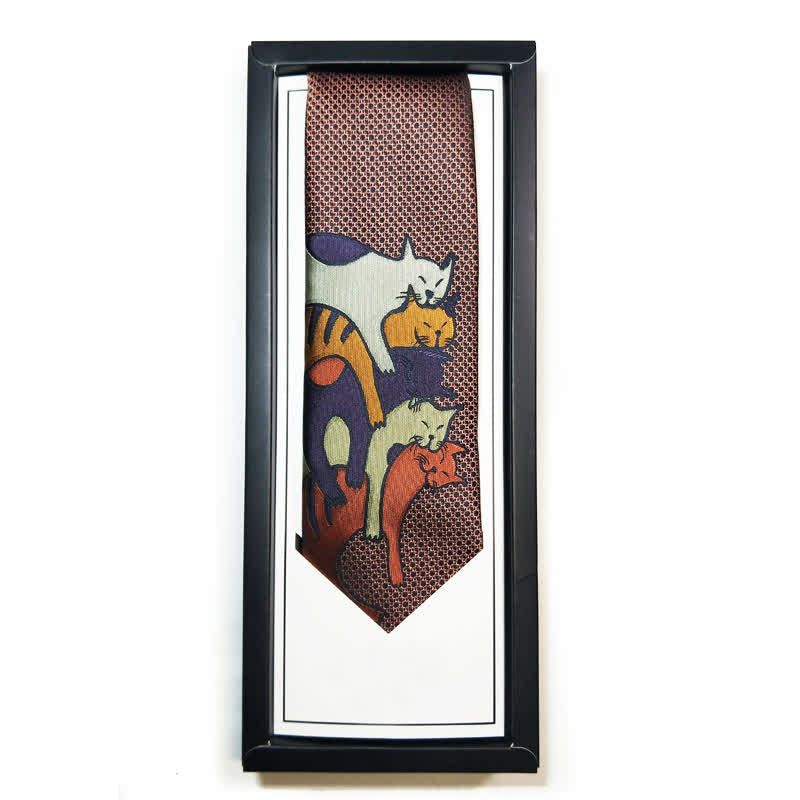 Lässige Herrenkrawatte mit süßen sich kuschelnden Katzen