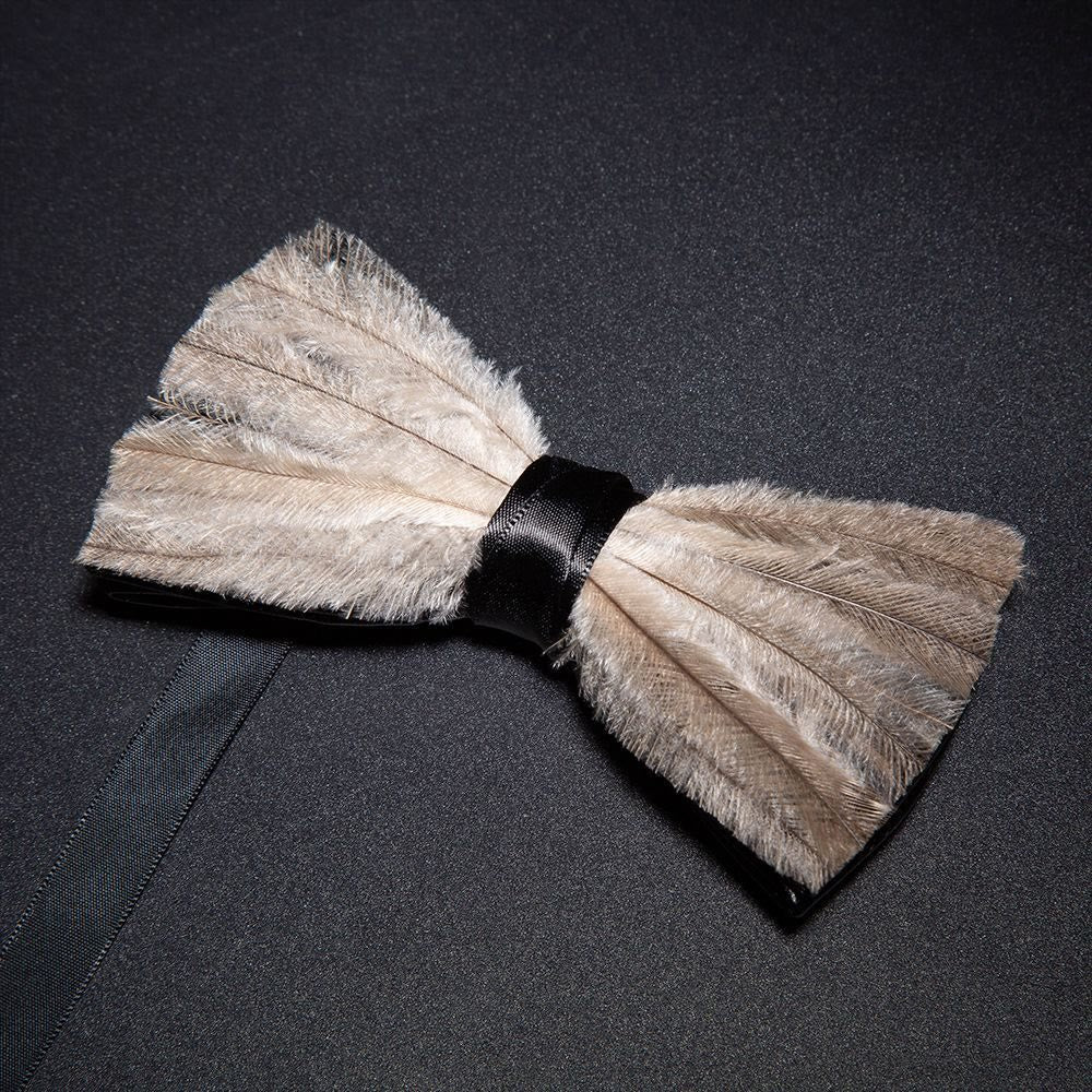 Braun & Grau Friedensfeder Fliege mit Reversnadel