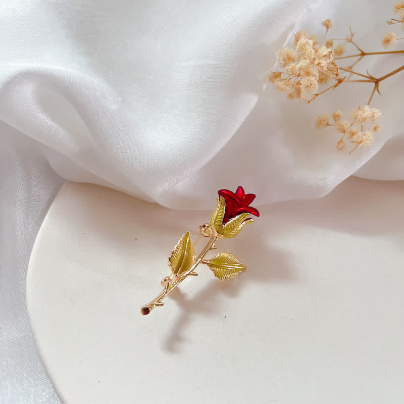 Exquisite Frauenrose mit Stielbrosche