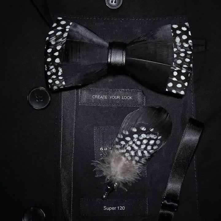 Schwarze Federfliege mit Polka-Dots und Reversnadel