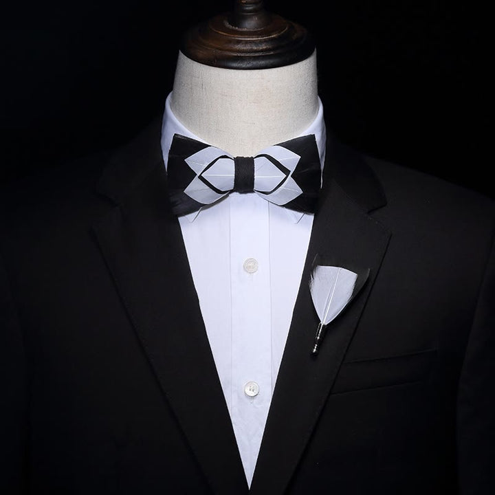 Weiß & Schwarz Zurückhaltende Feder Bow Tie mit Reversnadel