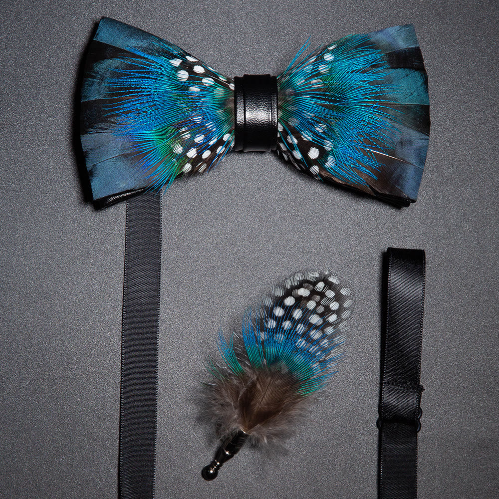 Blau & Schwarz Pfauenfeder Fliege mit Reversnadel