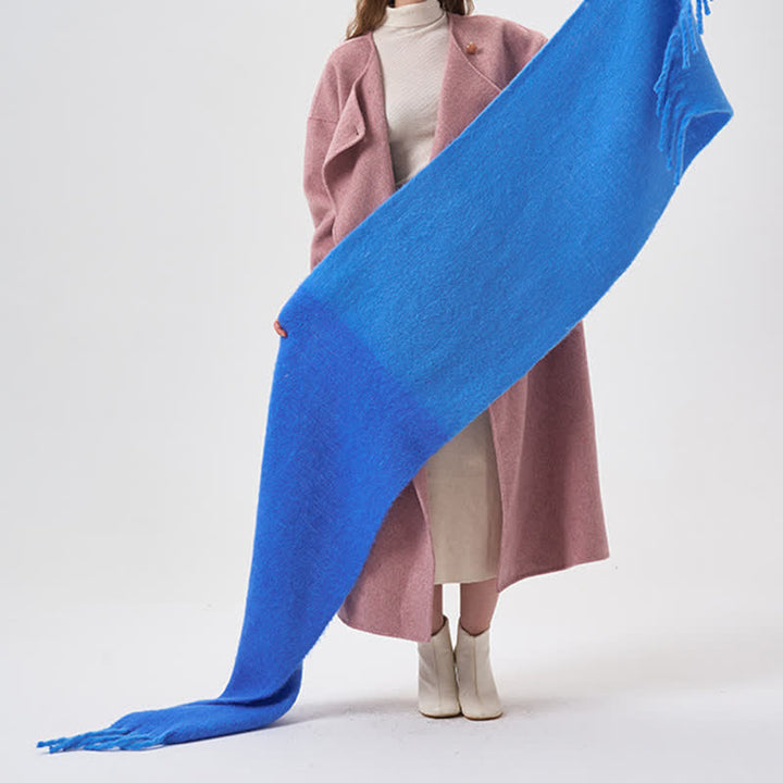 Einfacher zweifarbiger Winterschal mit Fransen für Damen