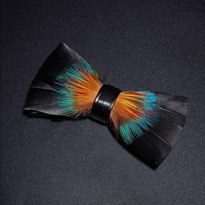 Schwarz & Orange Noble Federfliege mit Reversnadel