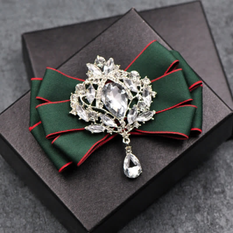 3er-Set gestreifte Anstecknadel mit Strass und Fliege