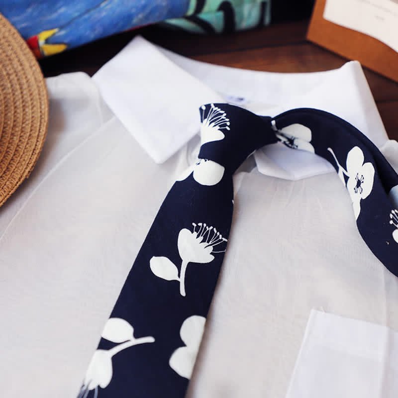 Elegante, florale, schmale Krawatte für Herren
