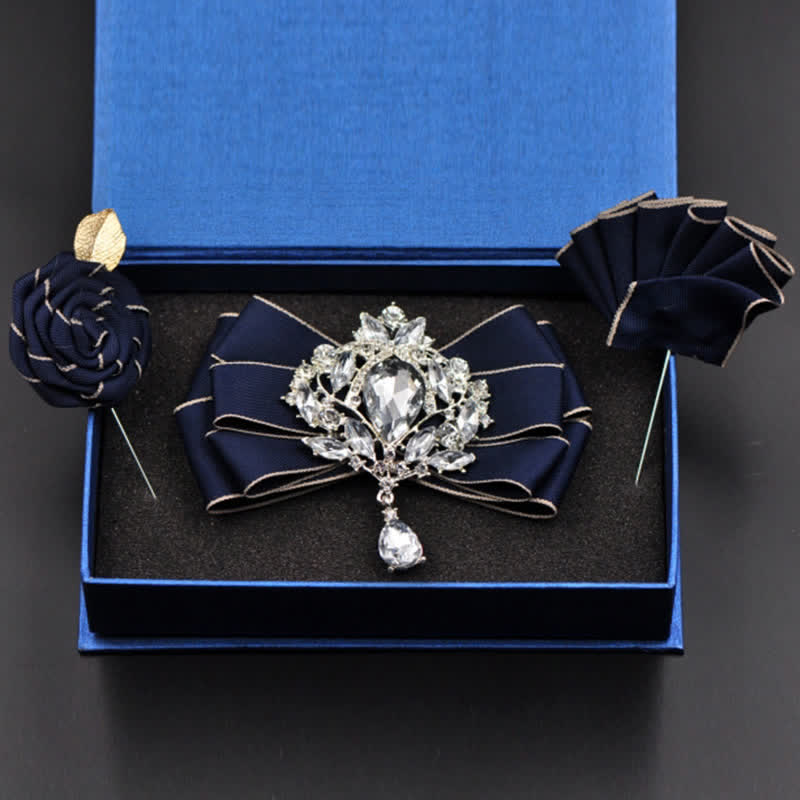 3er-Set gestreifte Anstecknadel mit Strass und Fliege