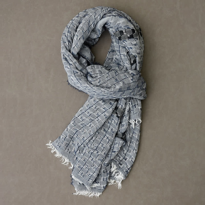 Einzigartiger Knitterkaro-Quasten-Schal für Männer