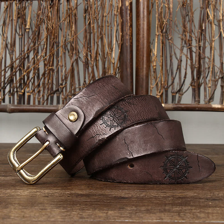 Herren Gürtel aus Leder mit geprägtem Steuerrad-Muster im Used-Look