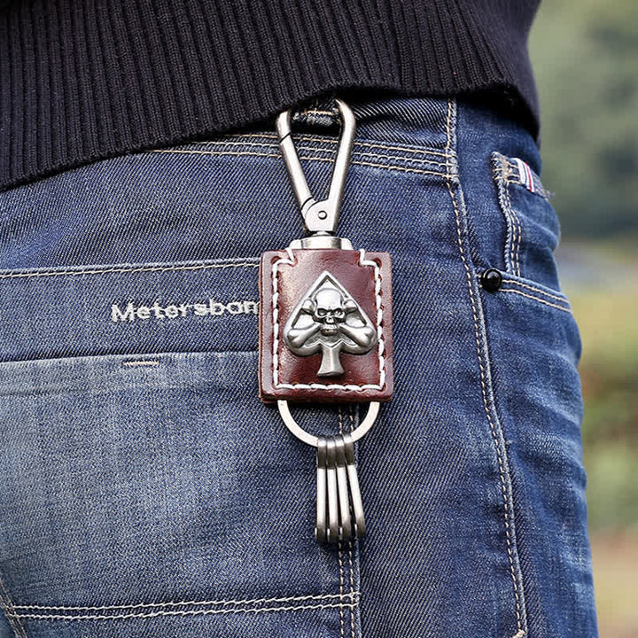 Gothic Skull Poker Ace Handgefertigter Leder Schlüsselanhänger
