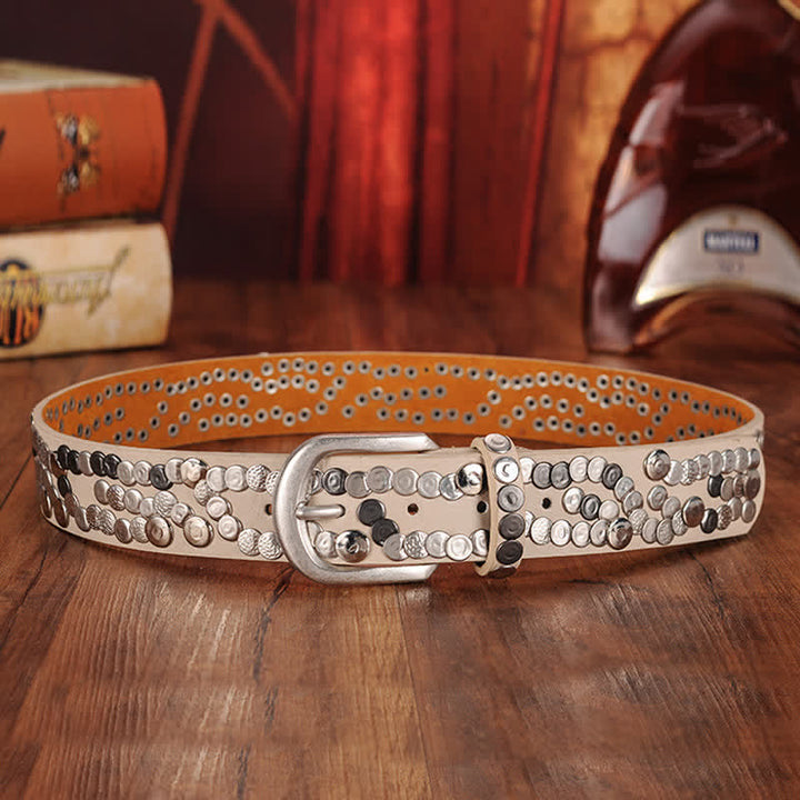 Damenstilvolles Lederarmband mit Metallplättchennieten