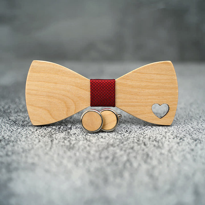 3er Set aus Holzfliege in Herzform für Herren