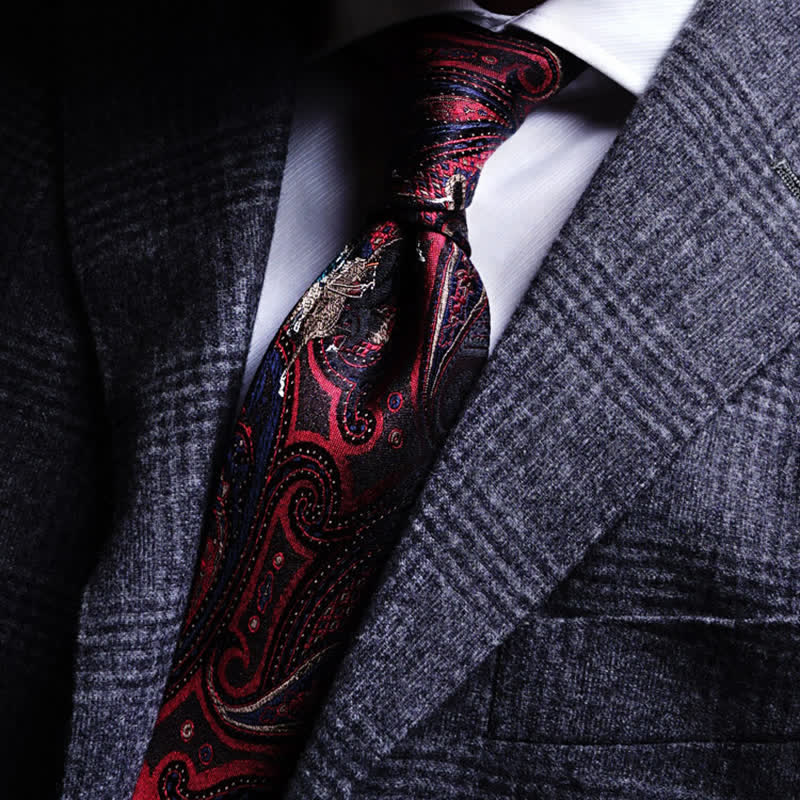 Rote Herrenreiter-Paisley-Krawatte mit Stickerei