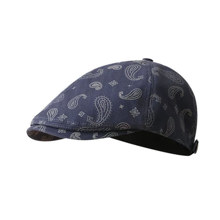 Barett-Hut mit Blumenmuster und Paisley-Muster