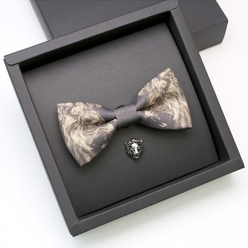 2-teiliges Herren-Fliegen-Set mit Brosche und Löwenkopf-Muster - Löwe - image 0