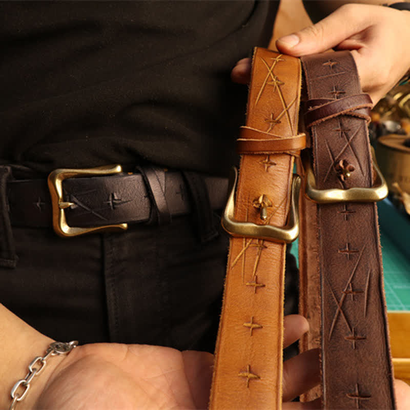 Handgefertigter Ledergürtel mit Kreuzdesign für Herren mit Persönlichkeit