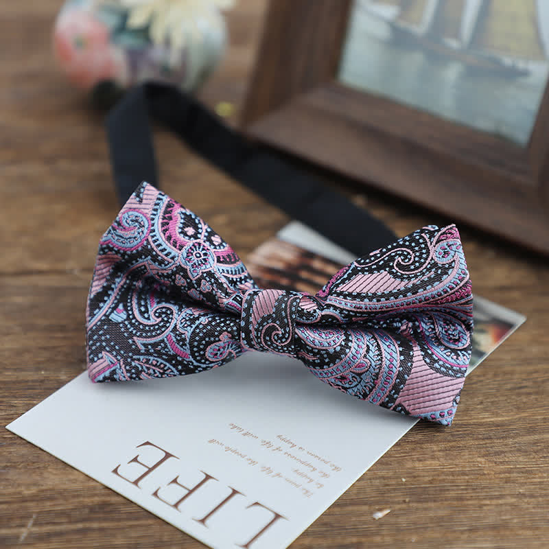 Jacquard-Fliege mit Paisleymuster in leuchtenden Farben für Herren