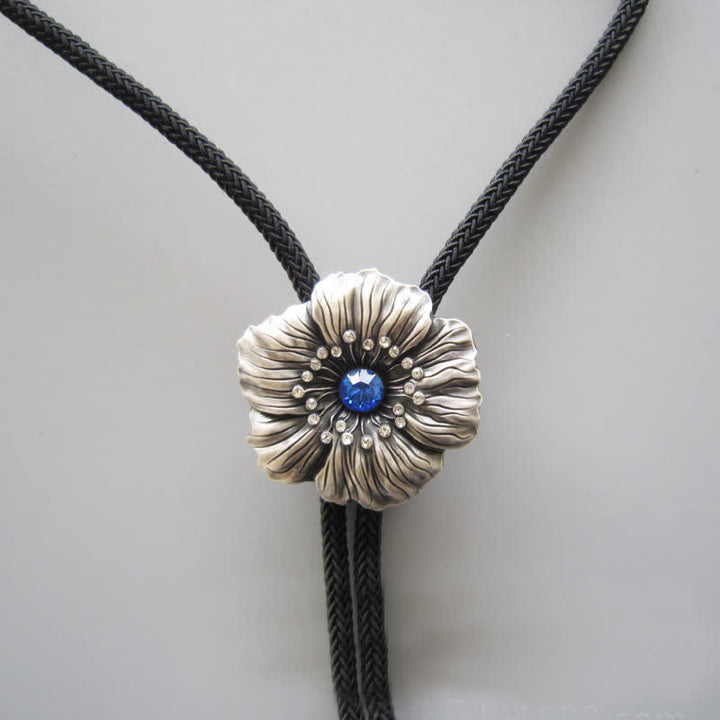 Blaue künstliche Kristall-Rhinestone-Blumenform-Bolo-Krawatte