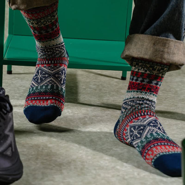 Baumwollsocken mit geometrischen Mustern im Vintage-Stil
